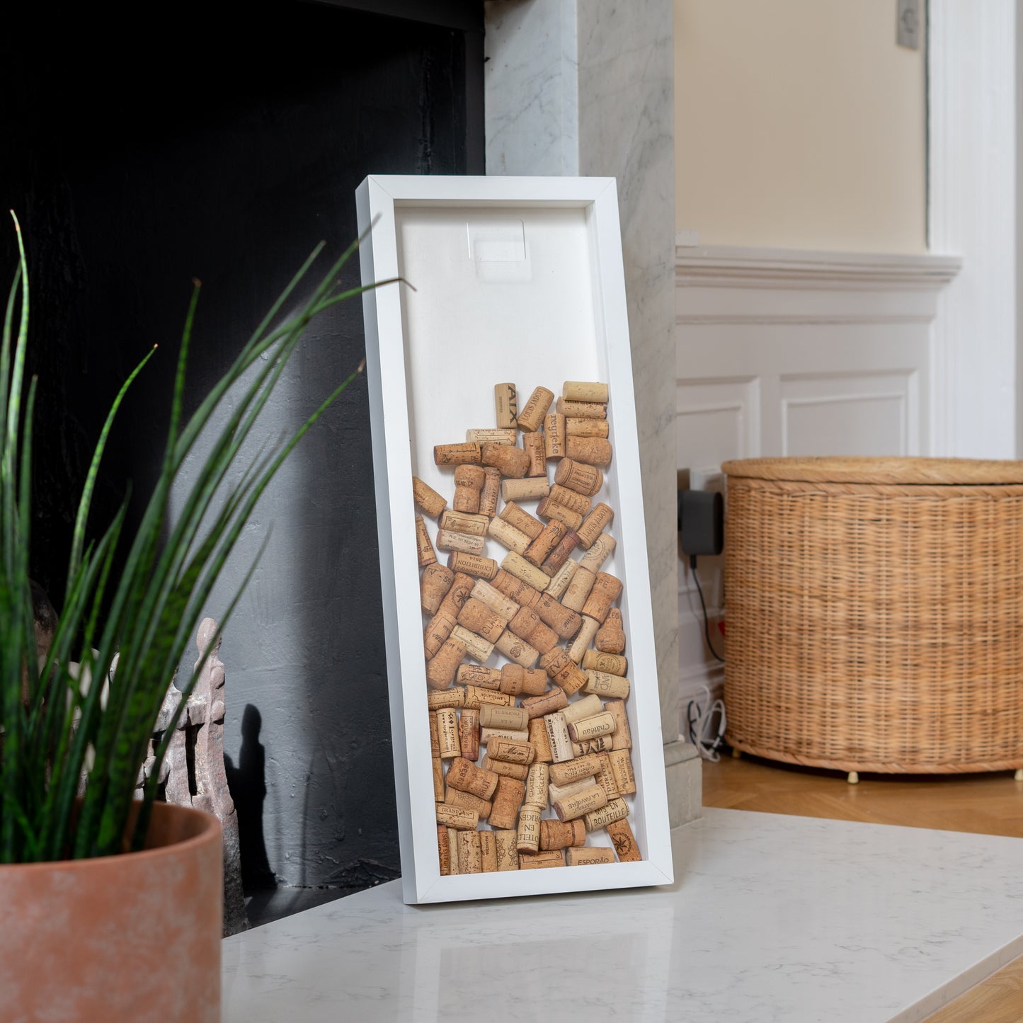 Vertical cork collector frame