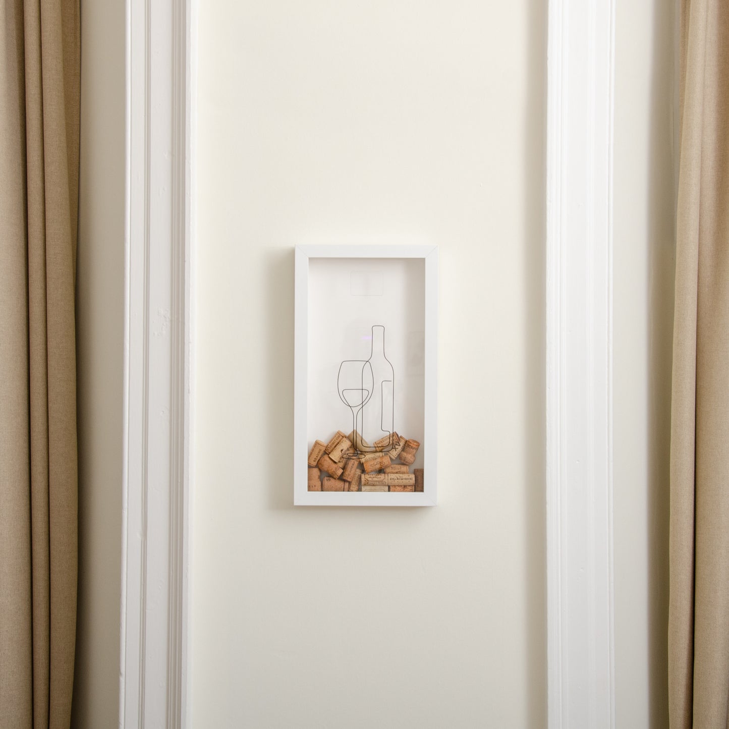 Vertical wine cork frame