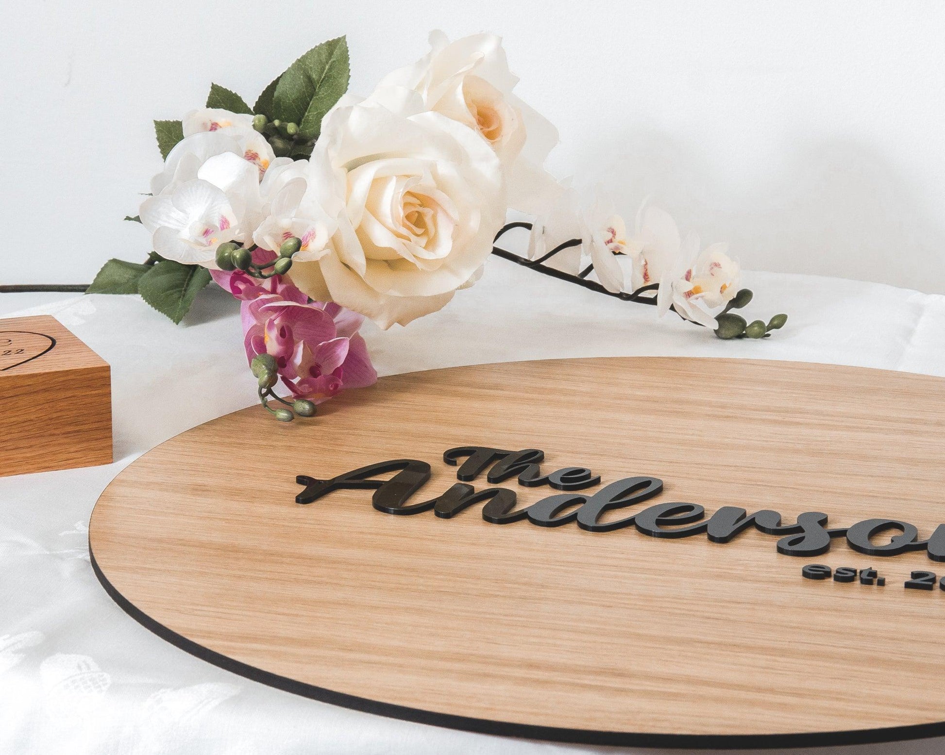 Alternative circle wooden guest book sign - Stag Design