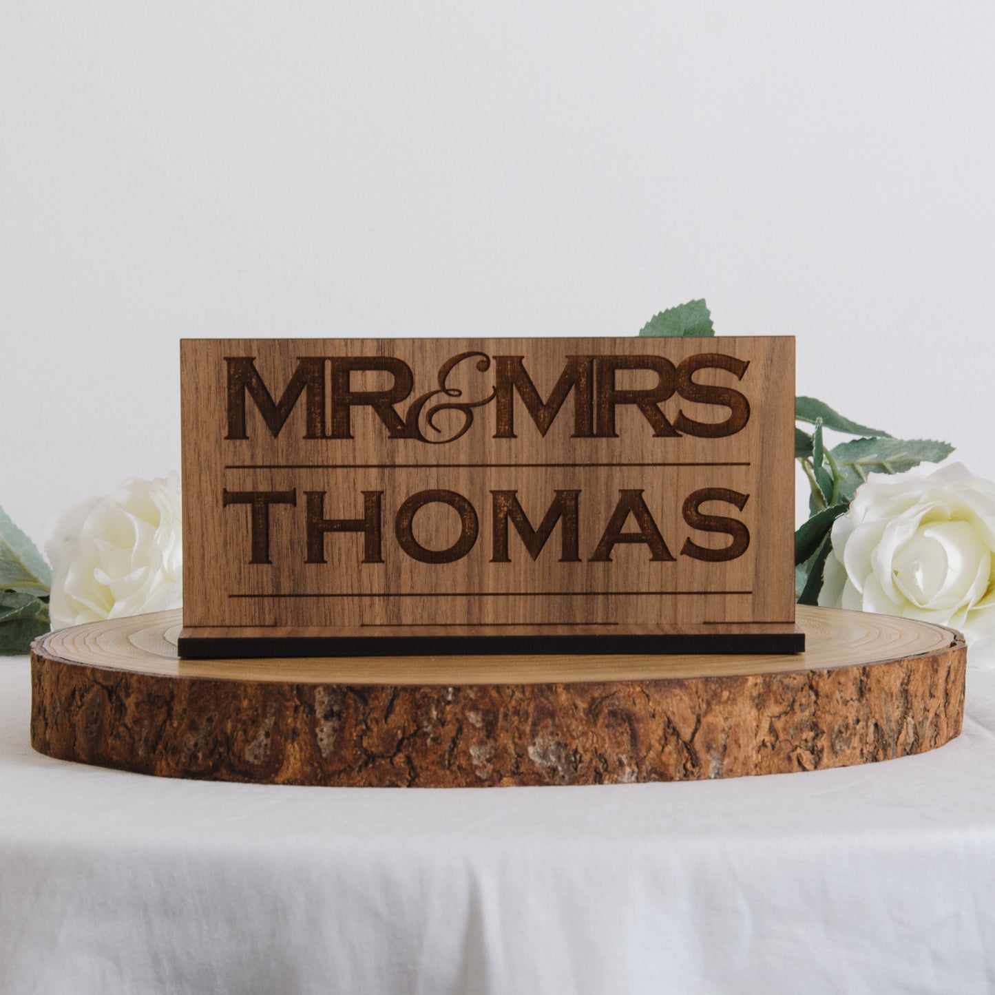 Mr & Mrs wedding sign