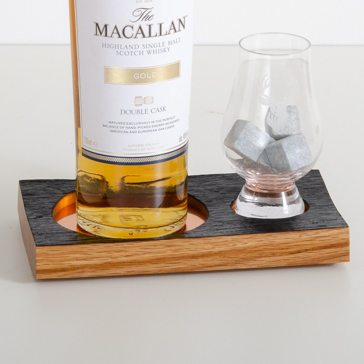 Double whisky wood flight for glass and bottle