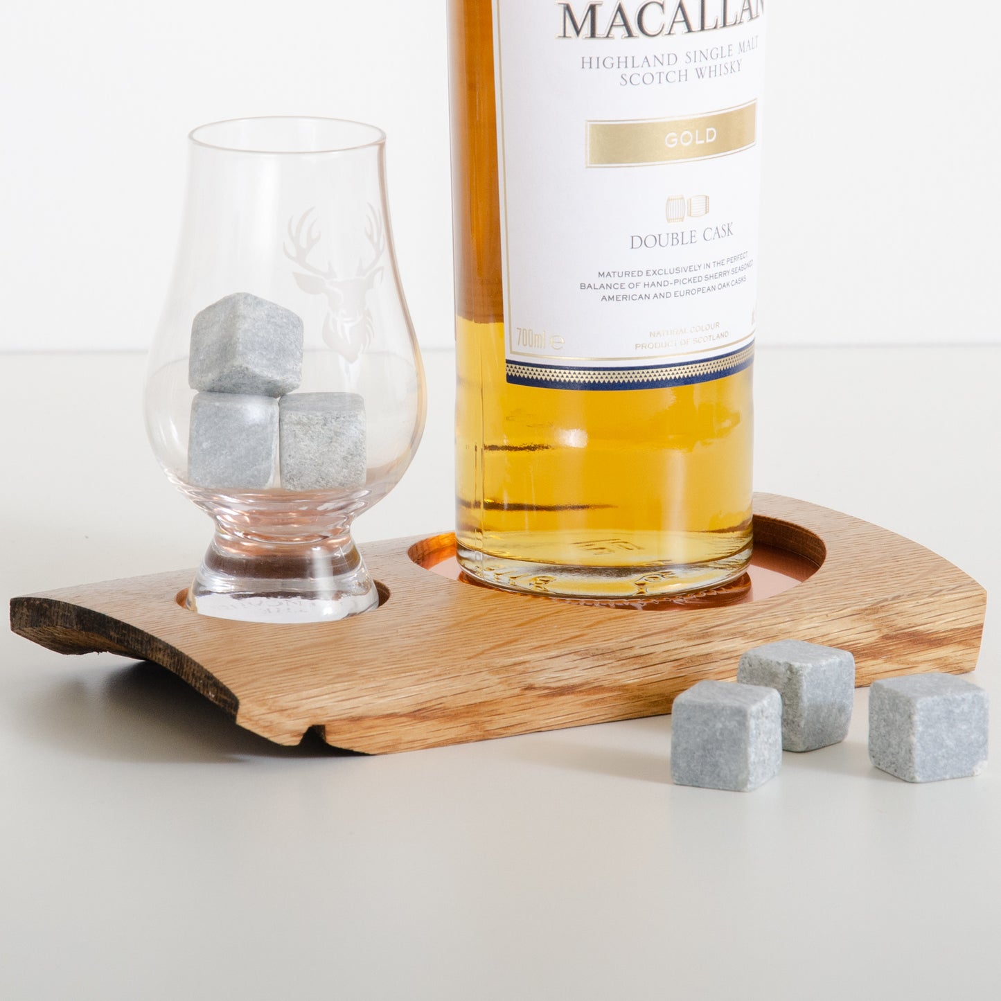 Double whisky wood flight for glass and bottle